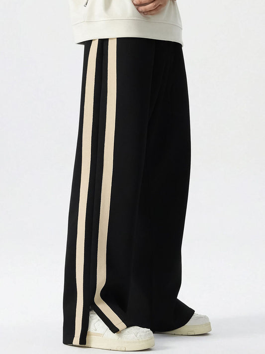 Men Relaxed Fit Mid Rise Track Pant